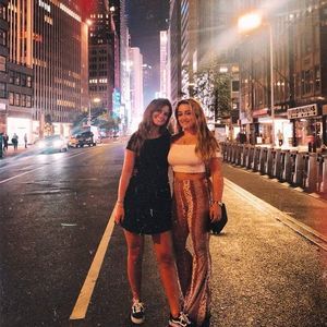 Meet your Posher, Alba